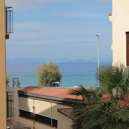 Апартаменты Dea Seaview