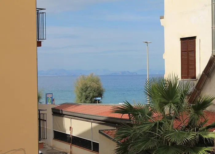 Апартаменты Dea Seaview